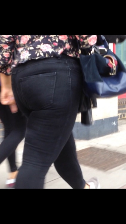 Candid - BBW Big Butt Tight Jeans (E2)