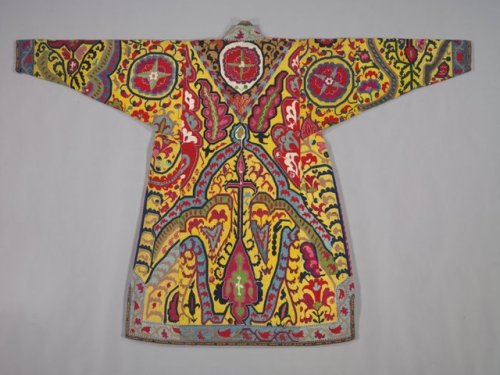 Man&rsquo;s surcoatlate 1800sUzbekistan, Shahr-i SabzEmbroidery, cross-stitch: silkCleveland Mus