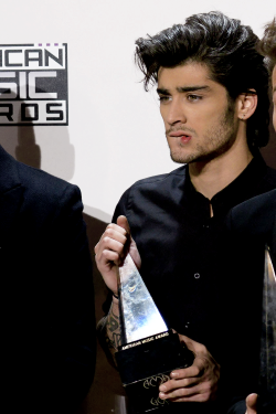 keepingupwithzayn:  2014 American Music Awards