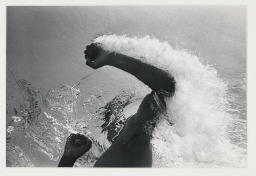 loverofbeauty: Flip Schulke:  Muhammad Ali Training Underwater  (1961)