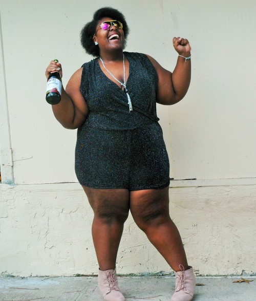 plussizeneverlookedsogood:  Countdown/Ball Drop/Poppin’ Welch’s Sparklin’ Grape Ju