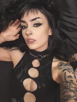 azurepixie:and every word from her lips is adult photos