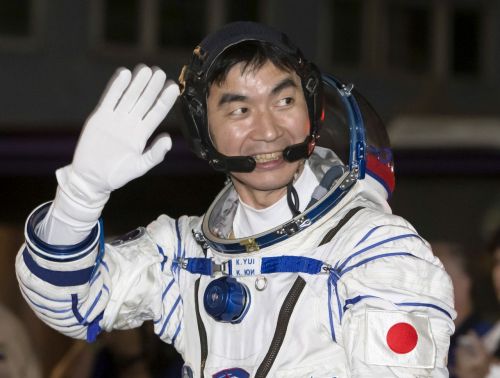 Some of the 14 Japanese astronauts who have traveled to space.Akiyama Toyohiro (1990)Mōri Mamoru (19