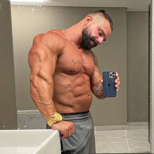 followingmuscles:Instagram