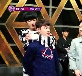 porokrong: I’m not sure what to focus on… chanyeol being affectionate, kyungsoo punchin