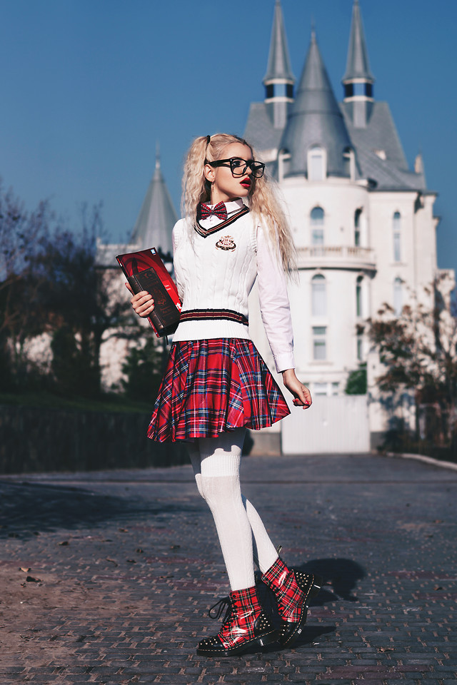 lookbookdotnu:  Student (by Kristina Dolinskaya)