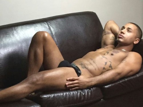 XXX dominicanblackboy:  A sexy naked moment wit photo