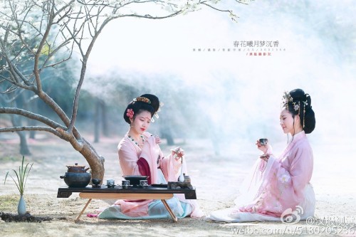 xxxshakespearexxx: 汉服视觉 : A la pointe du matin… Traditional Chinese Hanfu.
