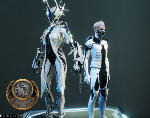 Just started to play warframe :0 thats pretty cool one, but i think this grind gonna kill me soon. A
