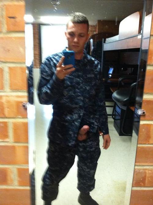 militarymencollection:militarymencollection porn pictures