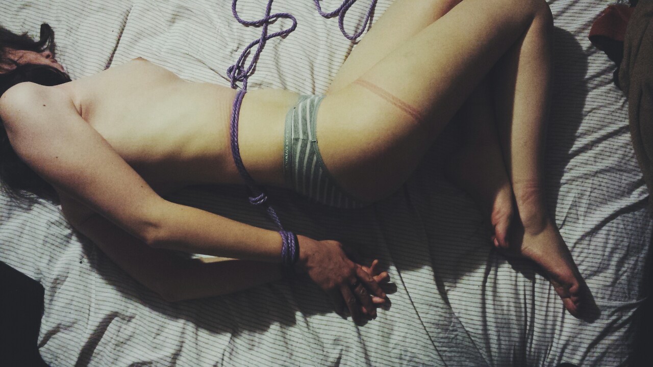 babygirlssweetsurrender:  💋 