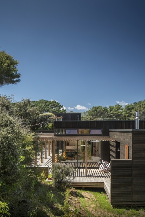 Peka Peka House II  |  Herriot Melhuish O’Neill ArchitectsLocation: Peka Peka, Kāpiti Coast, New Zea