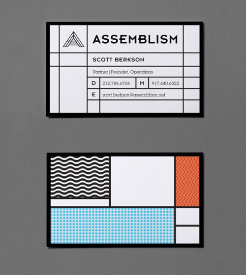 Mondrian meets Lichtenstein? Modular identity designed by Made by Molloy