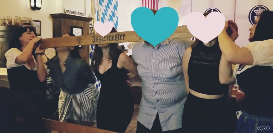 xoxo-beth:  There’s a restaurant/bar in Las Vegas called the Hofbrau Haus where