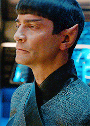 burnhamandtilly: sarek + fashion appreciation