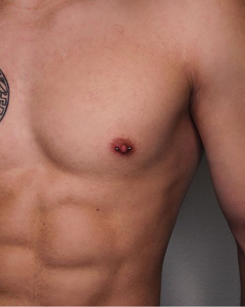 dave1001: In praise of the male nipple!#malenipple #male nipple