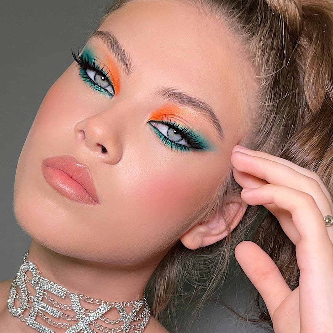 Belleza para tod@s — Beautiful makeup in orange and green with nude...