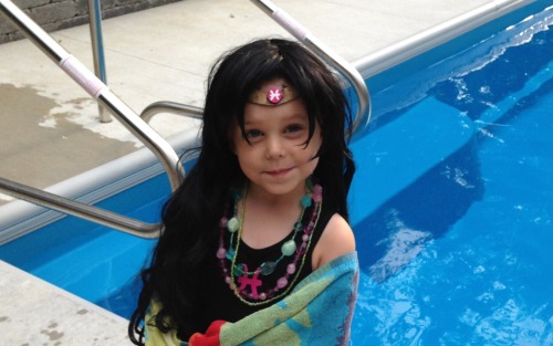 exaltedgalaxies: Baby Feferi goes swimming with Big Sister Meenah!