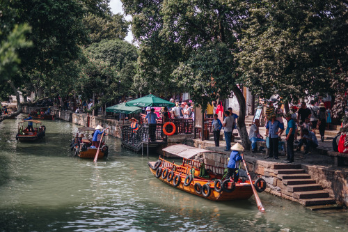  on our way back home from moganshan we visited the ancient water town tongli, dubbed “venice of the