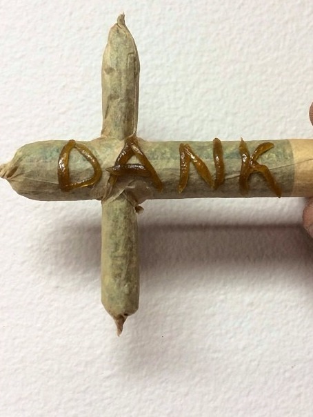bluntrollerandsmoker:  cross joint 