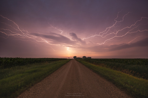 crossconnectmag: Stunning Photography by Aaron J. Groen Aaron J. Groen is an artist specializing in 