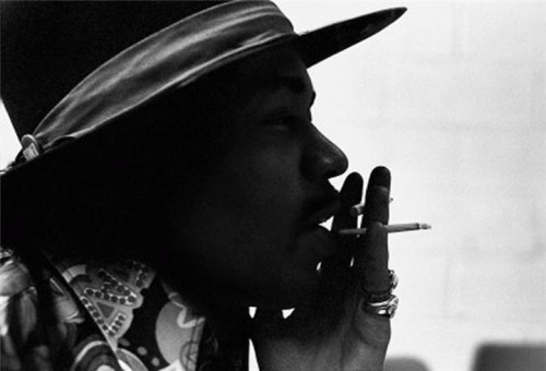 zzzze:EDDIE KRAMER, Jimi Hendrix, 1968 “Even though Jimi smoked grass he was never too stoned to work diligently and with tremendous focus on the task at hand. This photo shows Jimi very relaxed and utilizing a unique system for smoking a joint and
