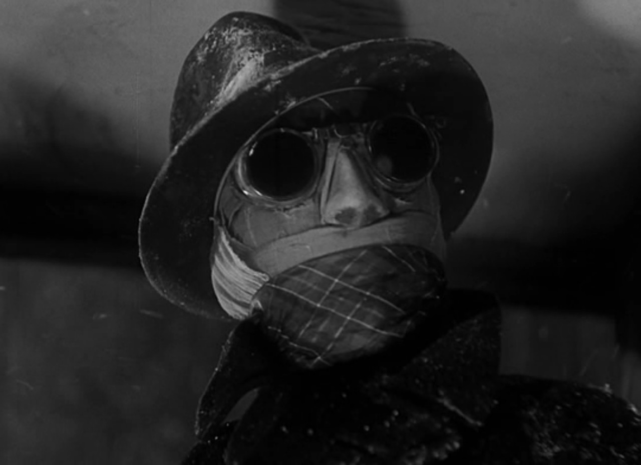 sweetheartsandcharacters:The beautiful cinematography of Universal horror films.