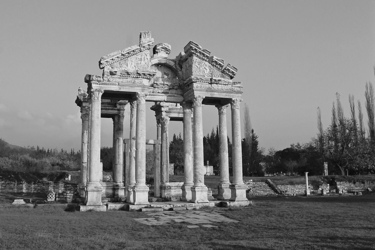 nuretmen:  The Monumental Gateway (Tetrapylon)  Built ca. A.D. 200. The ancient