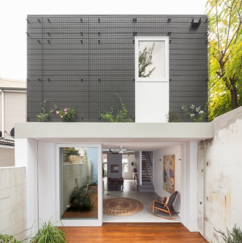 thekhooll:  House Bruce Alexander Tribe Studio Architects “Designed for an artist (Giles Alexander), an environmental scientist (Anna Bruce) and their busy young family, House Bruce Alexander explores the poetic potential of the rawest pragmatism. 