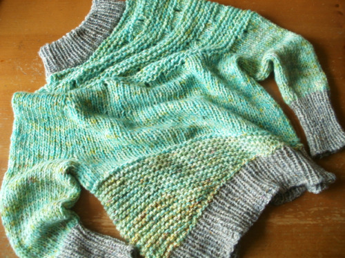 A four-day sweater! I’ve never knit a chunky-weight sweater before - I’m sure this thing is gonna pi