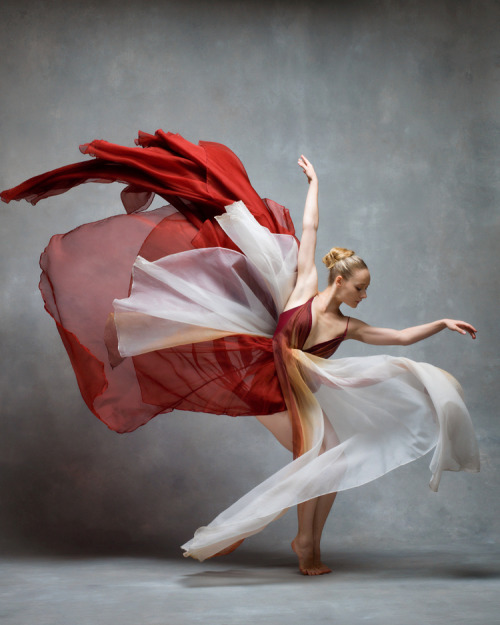 ivebeentothewonderland: NYC Dance Project by Ken Browar, Deborah Ory