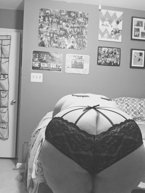 I love butts. 24 years old. Hiiii.____________________SUBMISSION !!!!!SUBMIT HERE «TAG #occgEM