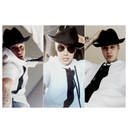 gal-wonder:  @justinbieber: pick up my phone