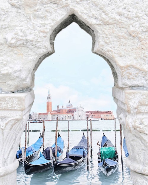 Venice, Italy by Gabriele Colzi