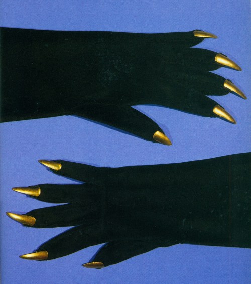 bandtshirt: claw gloves, elsa schiaparelli, 1938