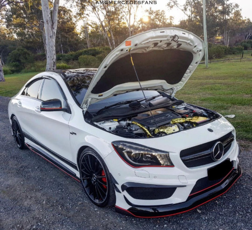 fotoscochestuning:  ✖️CLA45 AMG✖️ Owner : @_stickerzz  #CLA45 #AMG Foto de