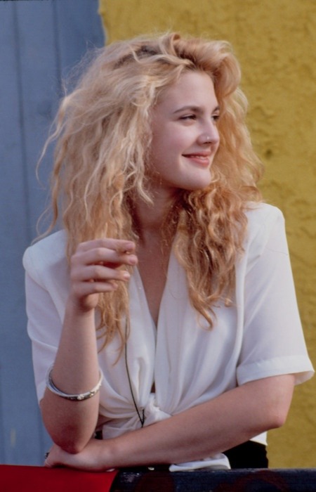 ma-tangi:  90s drew barrymore was THA BOMB 