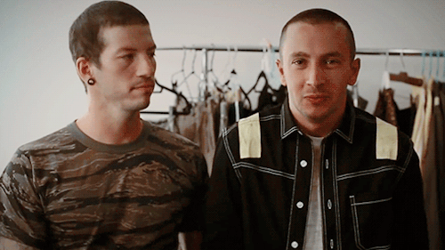 trenchedit:i love best friends x