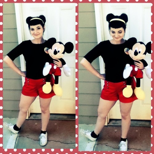 asylum-countess:#MickeyMouse #DisneyBound #DisneySo cute!!!