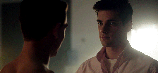 elitegifs: What do you think? Miguel Herrán y Álvaro Rico