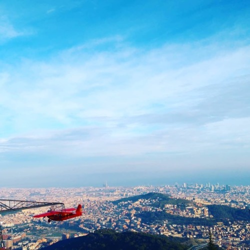 #lunapark #tibidabo #bcn #barcelona #catalunya #landscape #beautifulplaces #travel #wanderlust #pico