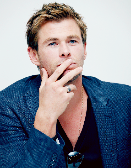 kinginthenorths:  Chris Hemsworth at the ‘Avengers: Age of Ultron’ Press Conference at  Walt Disney Studios on April 11, 2015 in Burbank, California