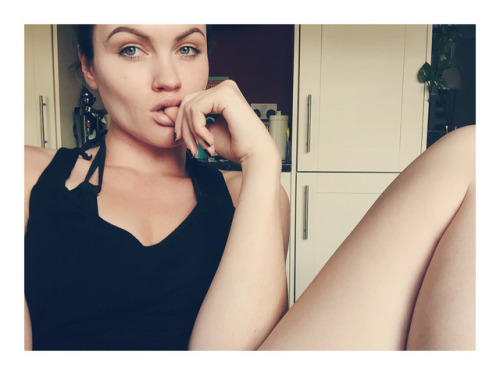 katevictoriax:  I feel kinda masculine today, I’m into it