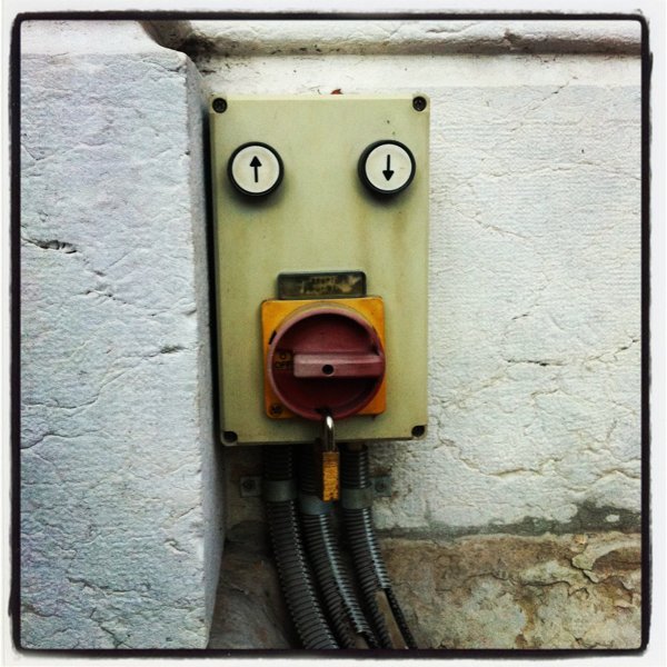 ianbrooks:  Street Faces by Aurélien Fontanet When you laugh, the world laughs