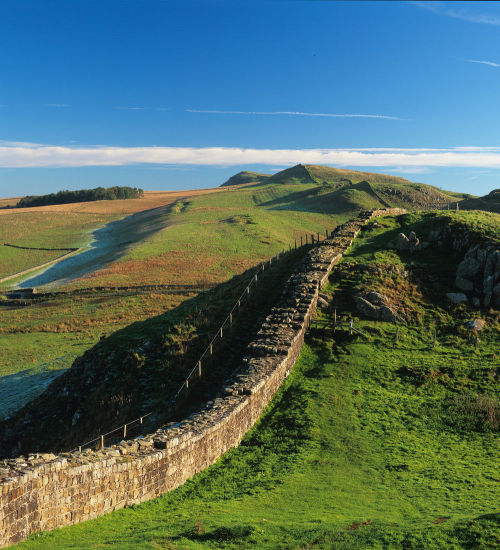 wishfulthinkment:Hadrian’s Wall, Britain.www.britainexpress.com/History/Hadrian’s