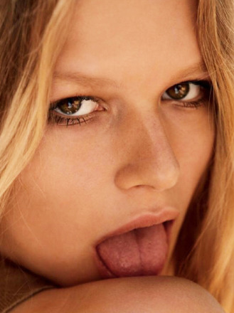 telojuropordior: anna ewers for vogue germany march 2015 by camilla akrans.