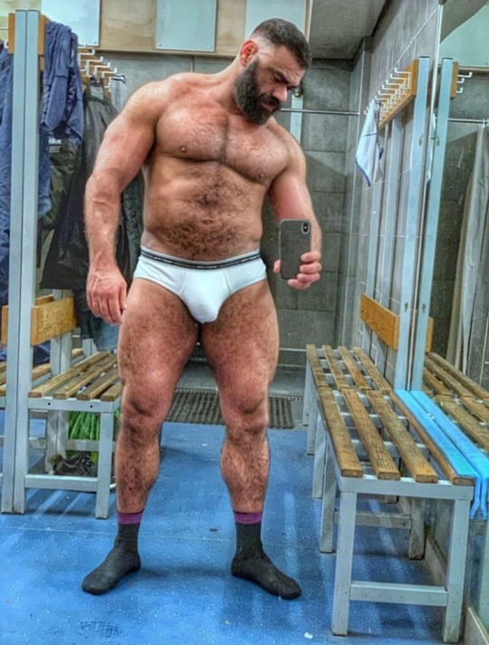 macho-xavier-xxx: