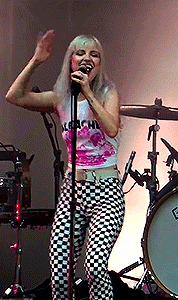 6.5K CELEBRATION: + FAVORITE HAYLEY LOOKS For @ricky-olson