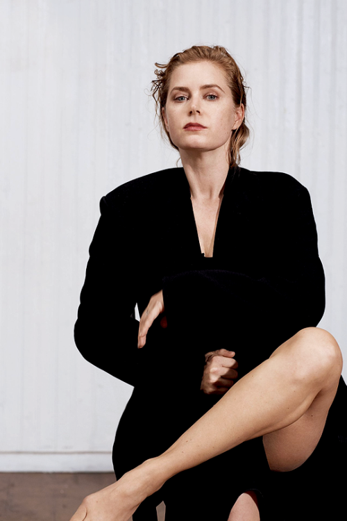 comicbookdaily:Amy Adams photographed by Collier Schorr for NY Times (2017)