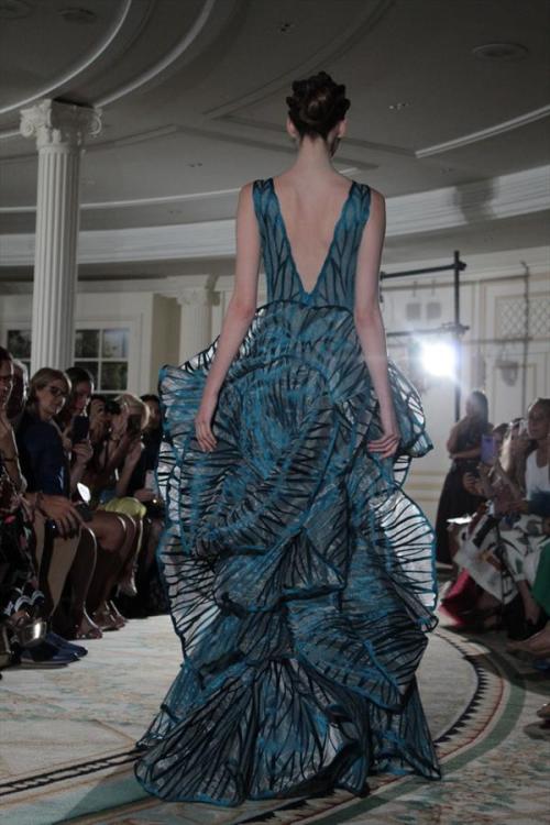 Tony Ward, fall 2019 couture1-2. 3D printed dress with TPU biodegradable material embroidered with t